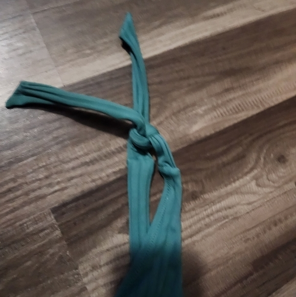 SHADE & Shore  One Piece Swimsuit Size Small Green Ties at Shoulders - Picture 2 of 4